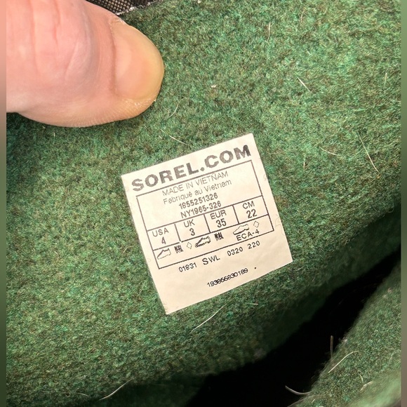 Sorel kids winter snow boots - Picture 6 of 8